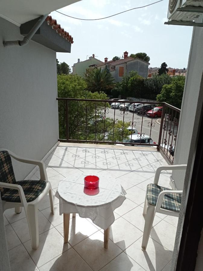 "Sunny" - Studio Apartment Pula Exteriér fotografie